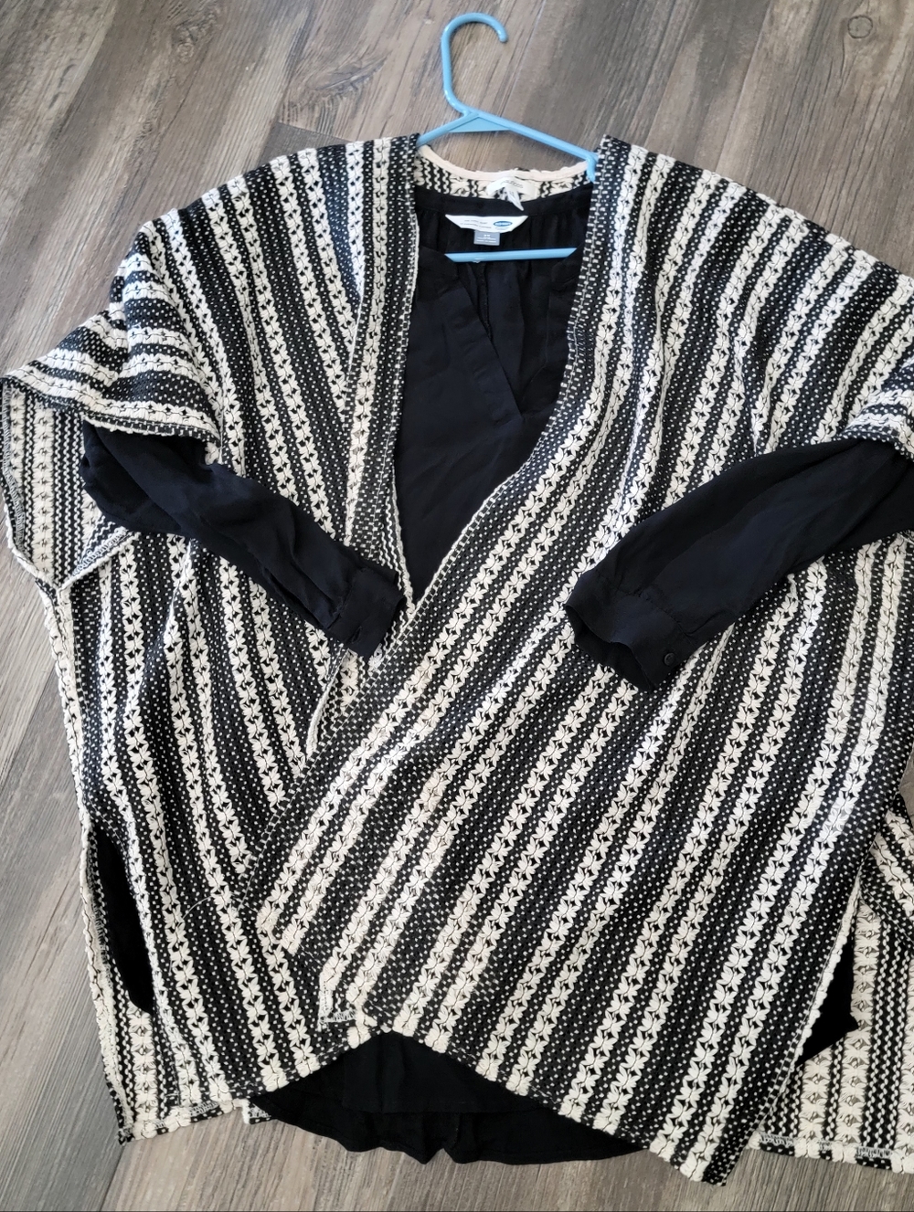 Maurices Black & White Striped Open-Knit Cardigan Poncho